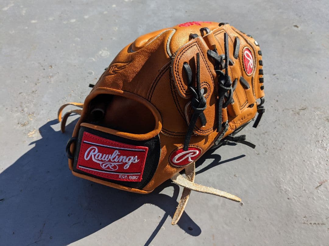 ローリングス　投手用　軟式用グラブ