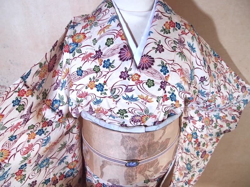 型染め小紋（菊、梅、桜文etc）裄64,5　正絹美品