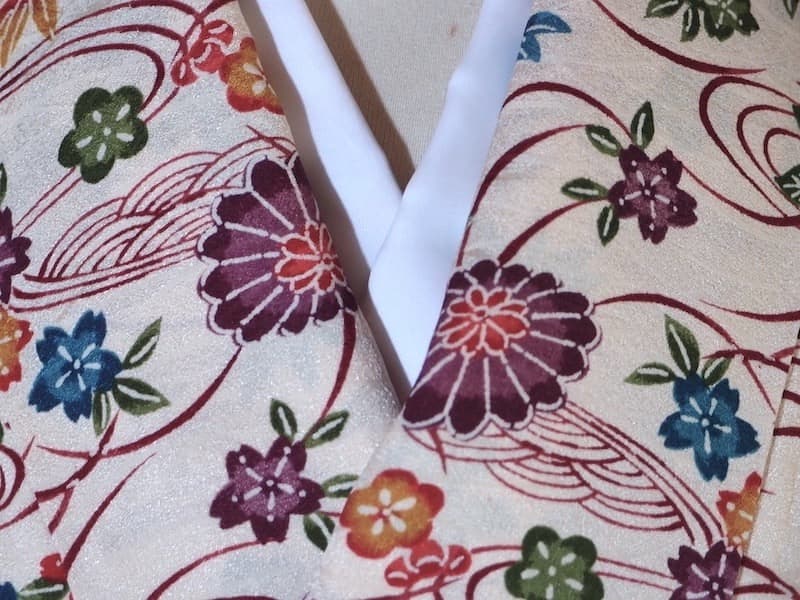 型染め小紋（菊、梅、桜文etc）裄64,5　正絹美品