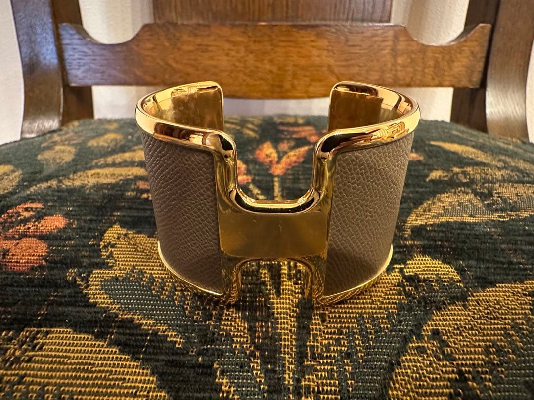 （未使用品）エルメス レザーブレスレット バングル オランプ エトゥープ T2