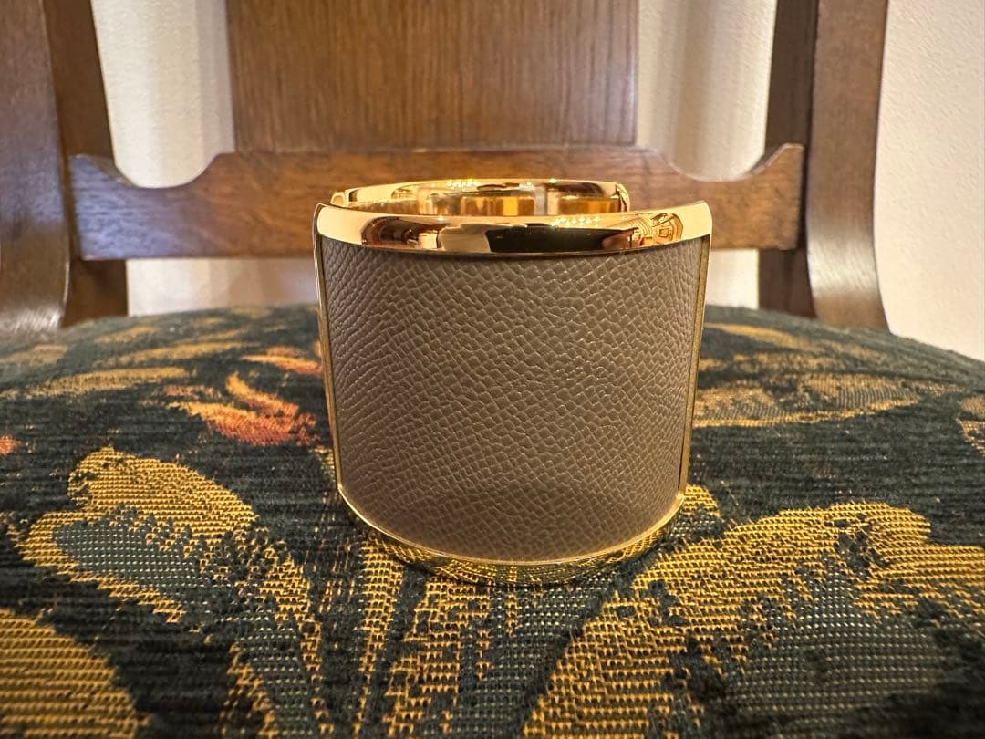 （未使用品）エルメス レザーブレスレット バングル オランプ エトゥープ T2