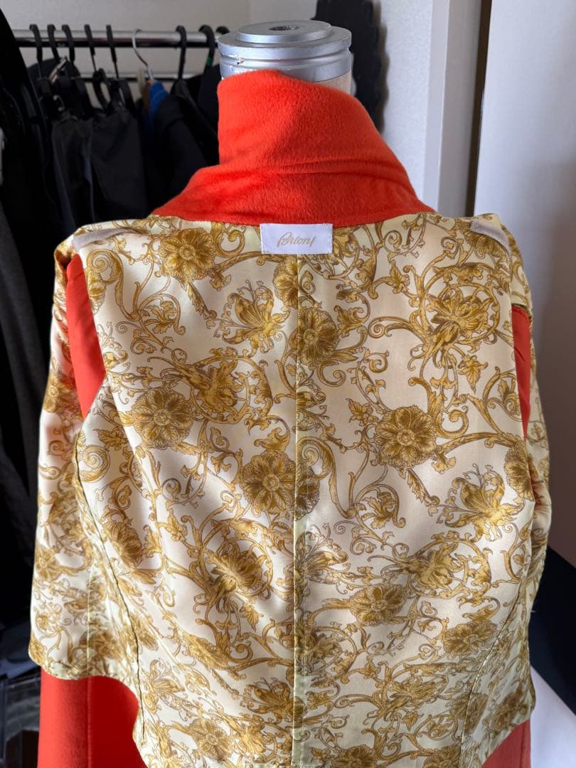 ブリオーニ（Brioni）カシミヤ100%コート