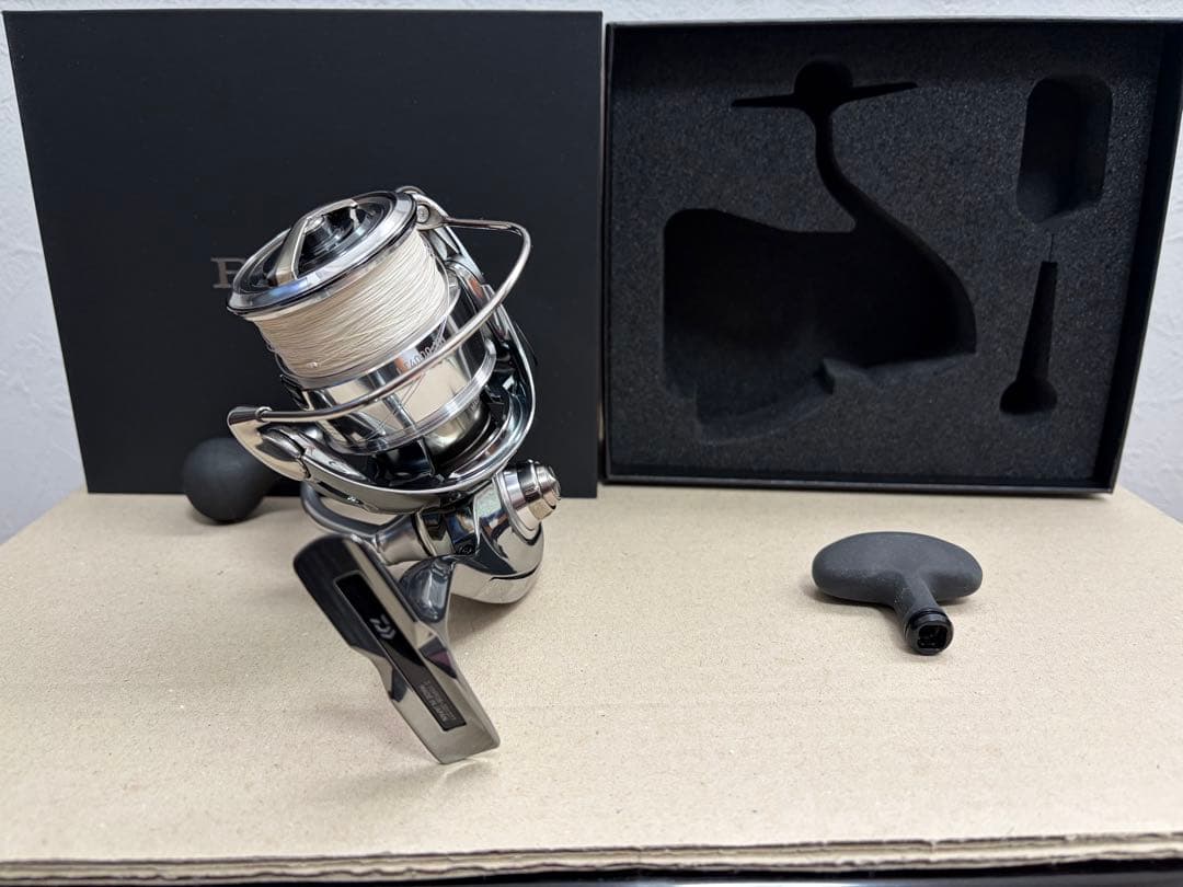 ダイワ 22イグジスト LT4000-XH パワーライトノブM付き