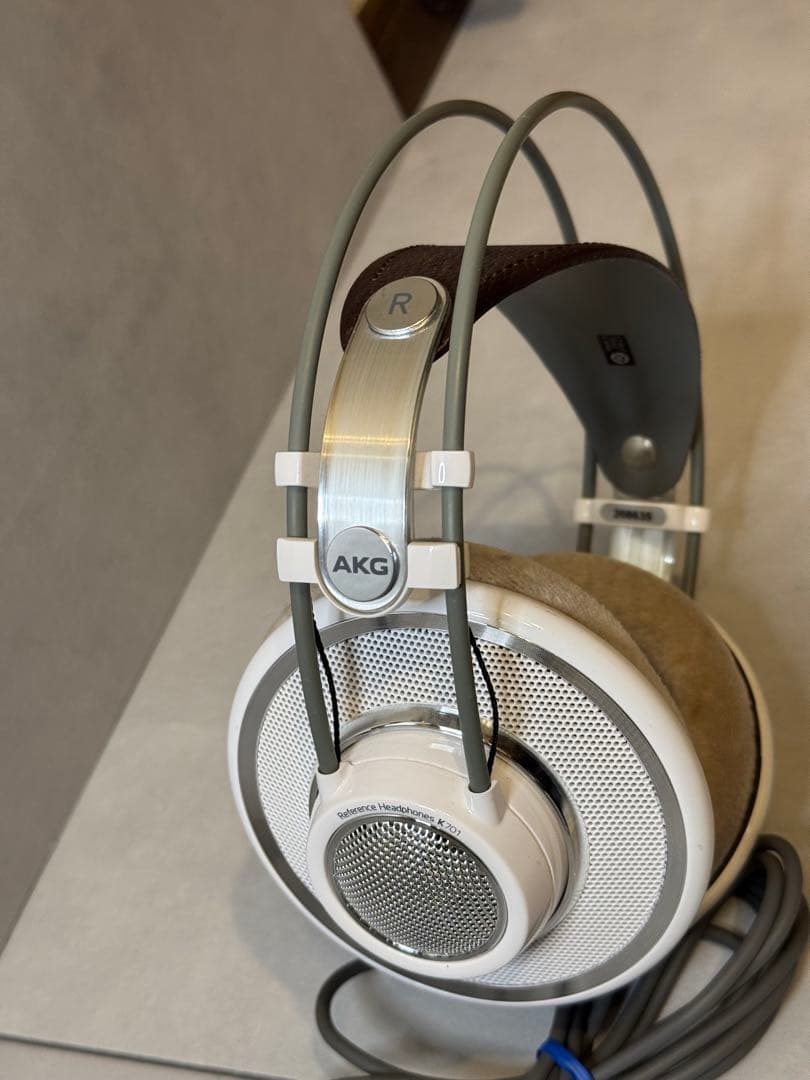 ヘッドホン AKG K701-Y3