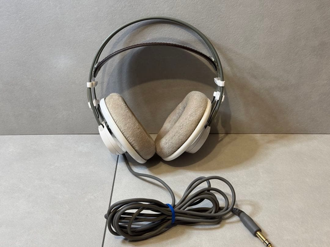 ヘッドホン AKG K701-Y3