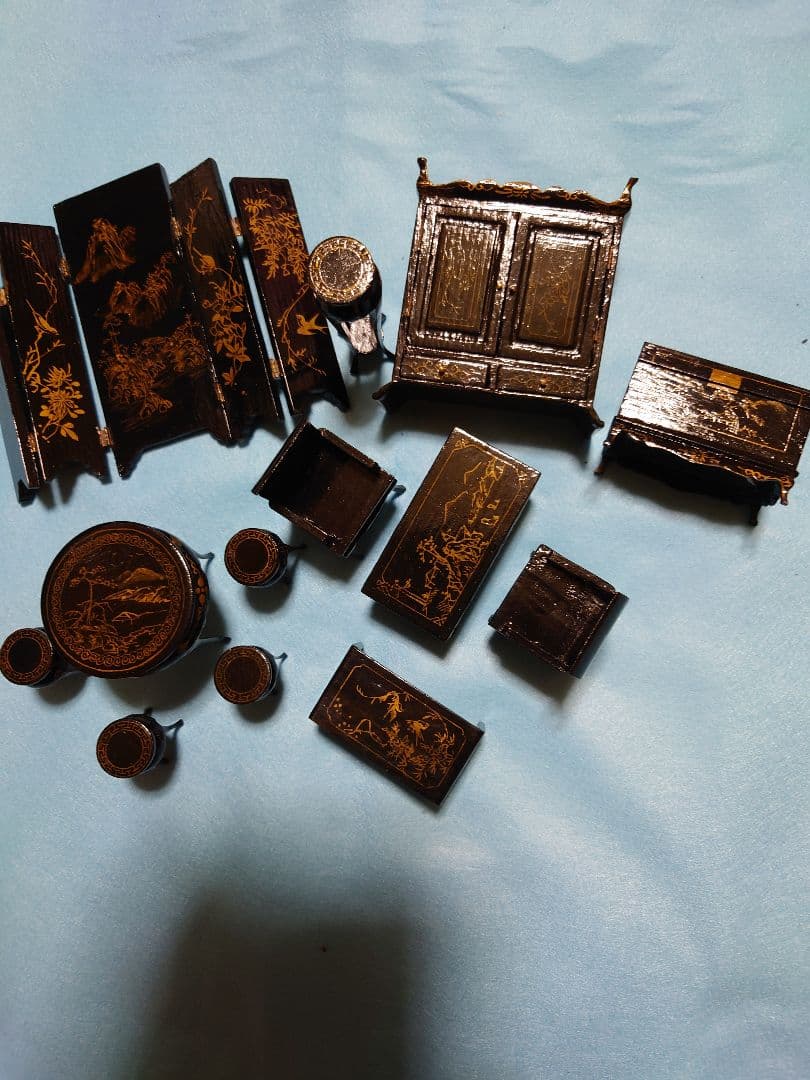 プレーベル　木製中国式ミニチュア家具１２店セット