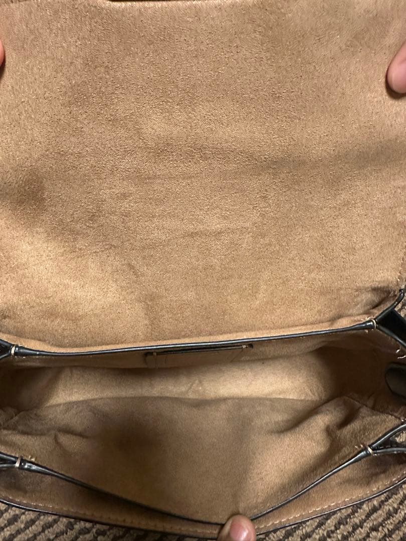 グレース ショルダー バッグ・シグネチャー キャンバス