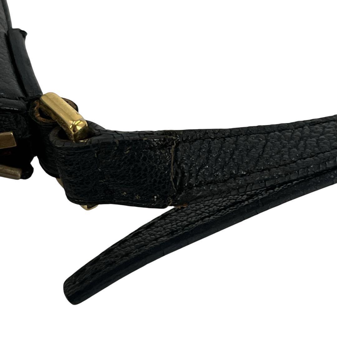 良品　ロエベ　ショルダーバッグ　カメラバッグ　アナグラム　ロゴ型押し　レザー　黒