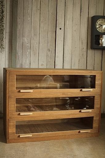 前面ガラスの引き出し3段　食器棚　シャツケース　タンス　チェスト　古家具