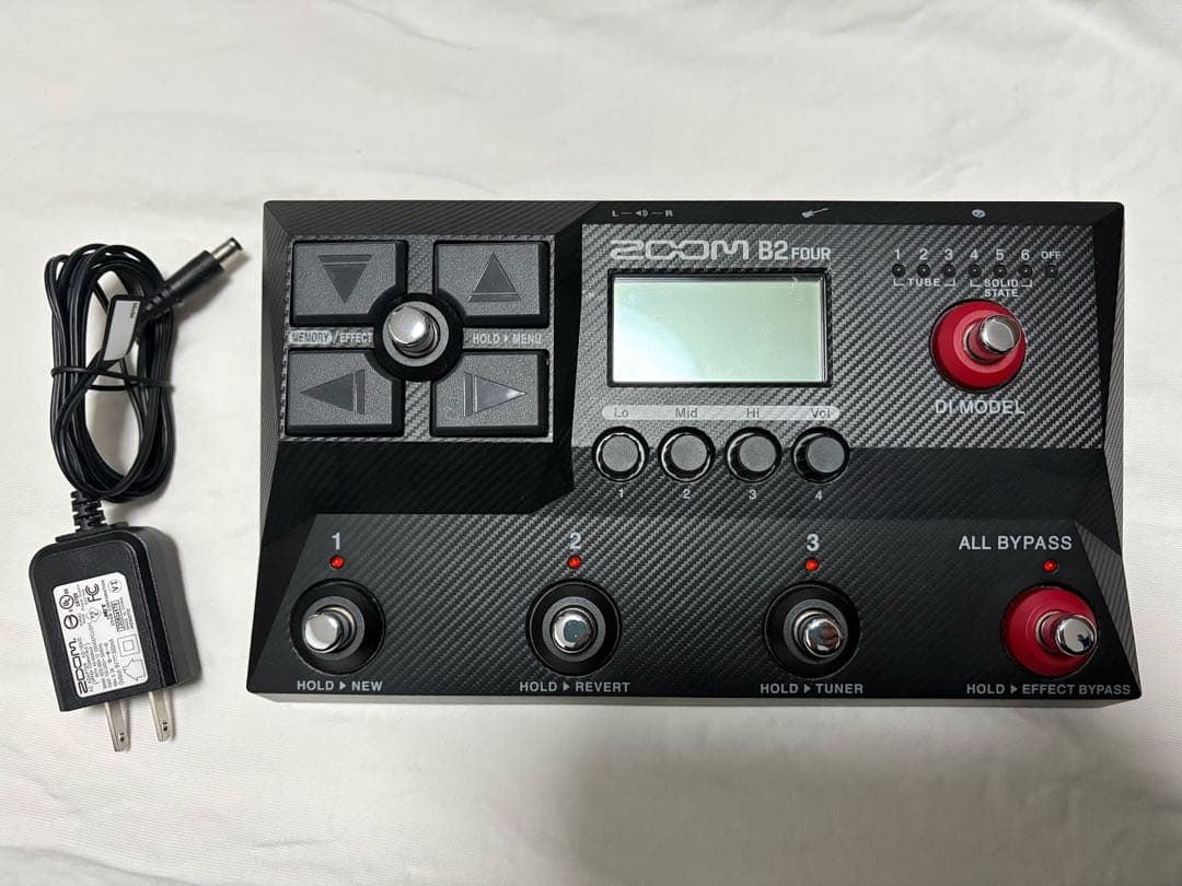 Zoom B2 Four - ベース エフェクター