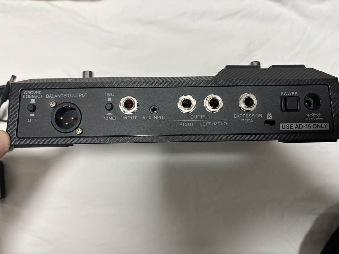 Zoom B2 Four - ベース エフェクター