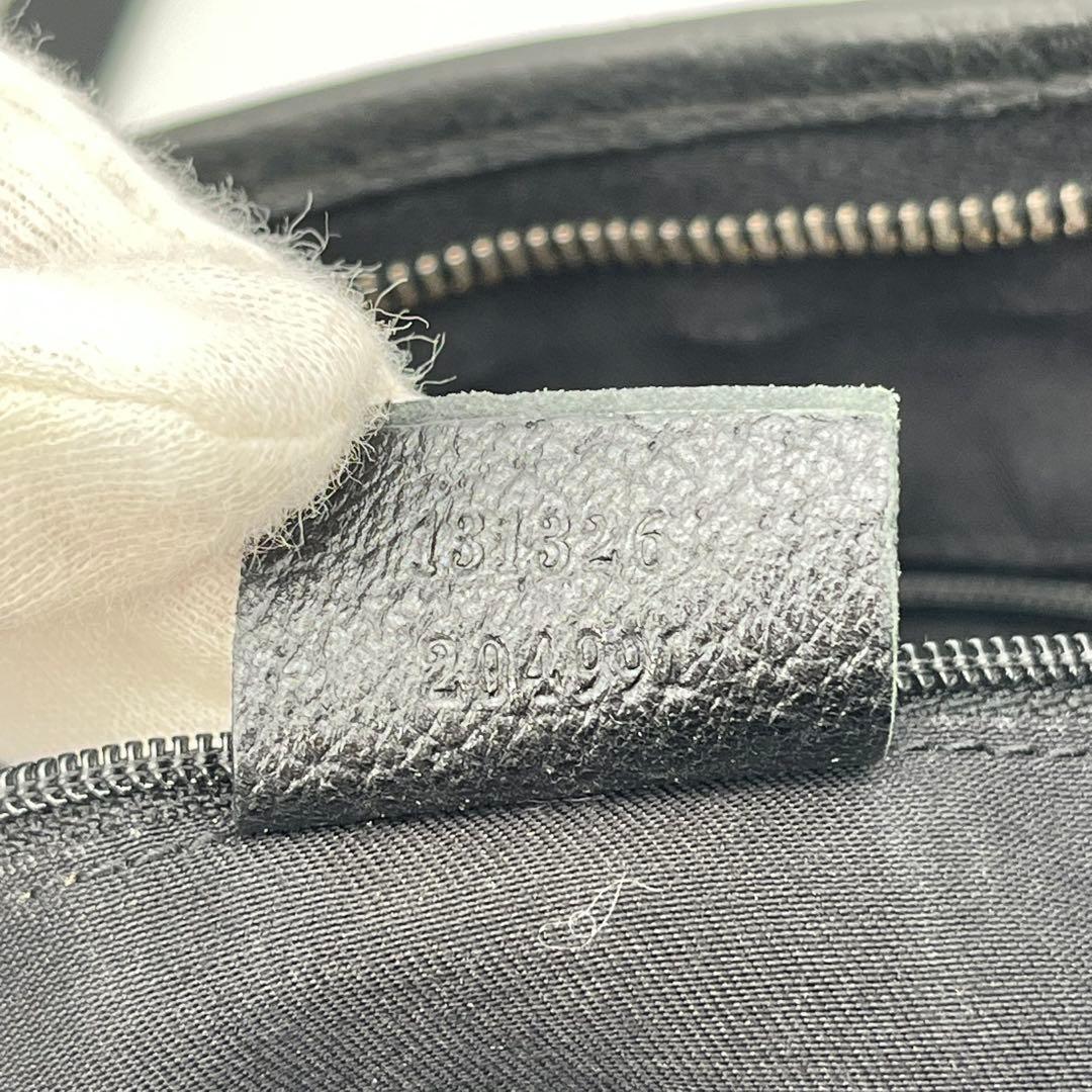 GUCCI ショルダーバッグ サコッシュ GGキャンバス アビーライン ブラック