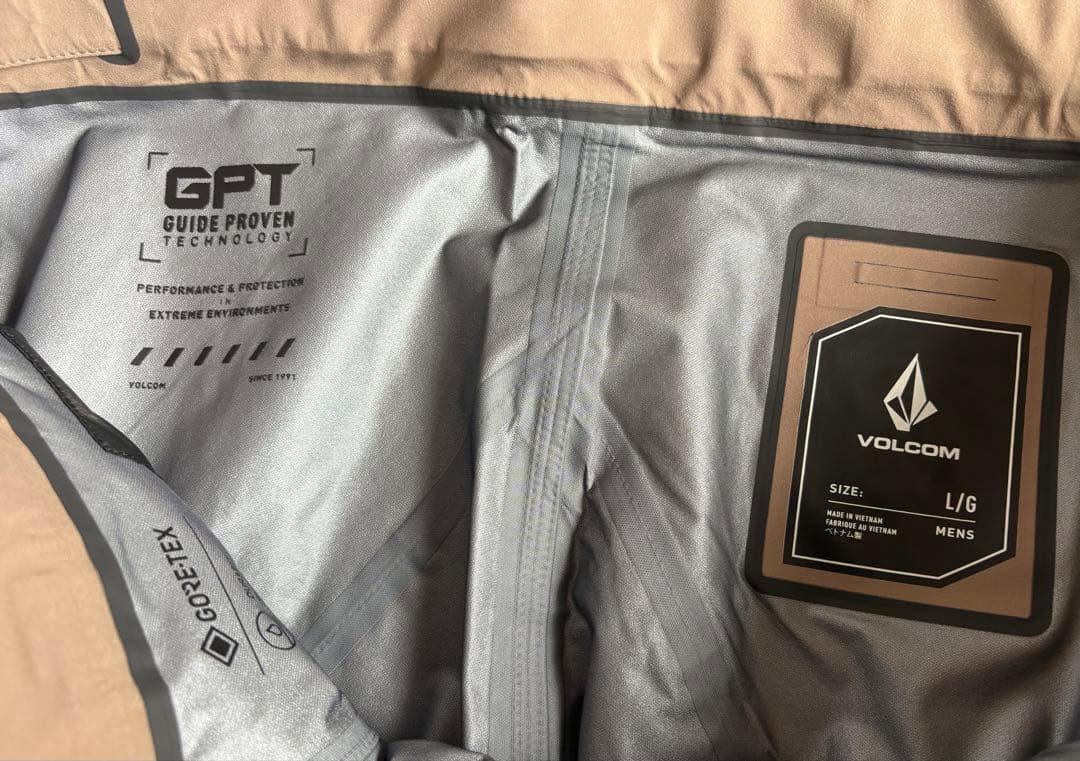 VOLCOMボルコム　Gush Strech Gore Pants