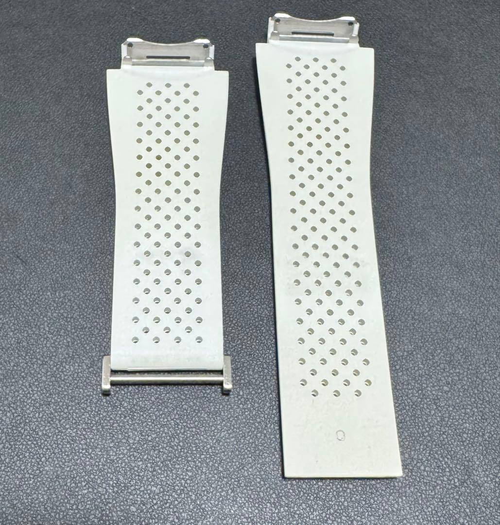 【未使用】タグホイヤー 純正 ラバーベルト ホワイト 取付幅28 22mm
