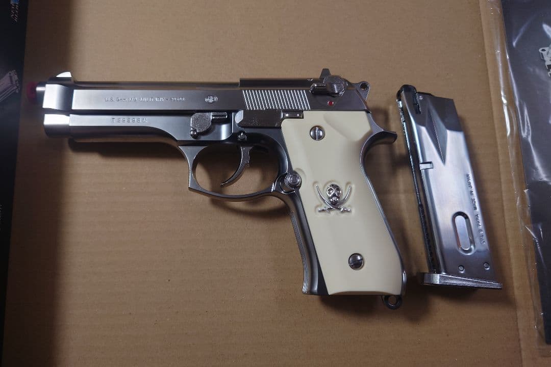 東京マルイ M92F クロームステンレス ガスガン ソードカトラス