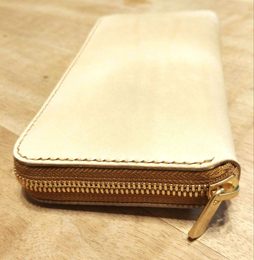 ラウンドファスナーロングウォレット　ヌメ革ナチュラル　アメ豚　ハンドメイド