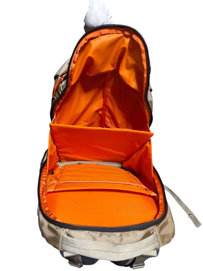 ミステリーランチ ディストリクト24 HUMMUS 23L 通勤 通学