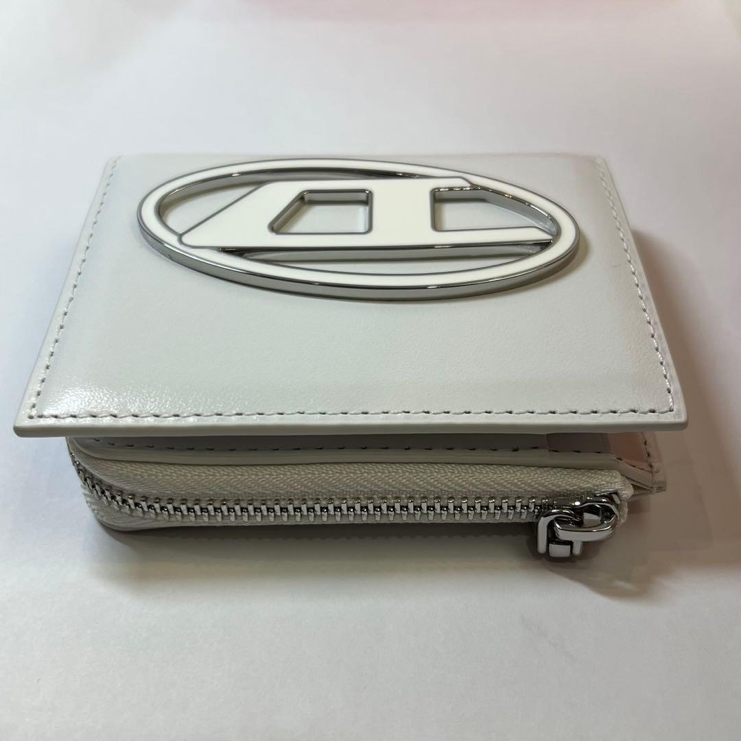 【DIESEL/ディーゼル】未使用品　ミニ財布　ホワイト　箱付き