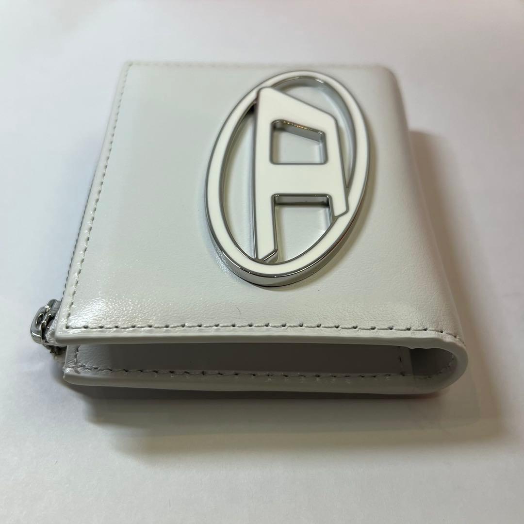 【DIESEL/ディーゼル】未使用品　ミニ財布　ホワイト　箱付き