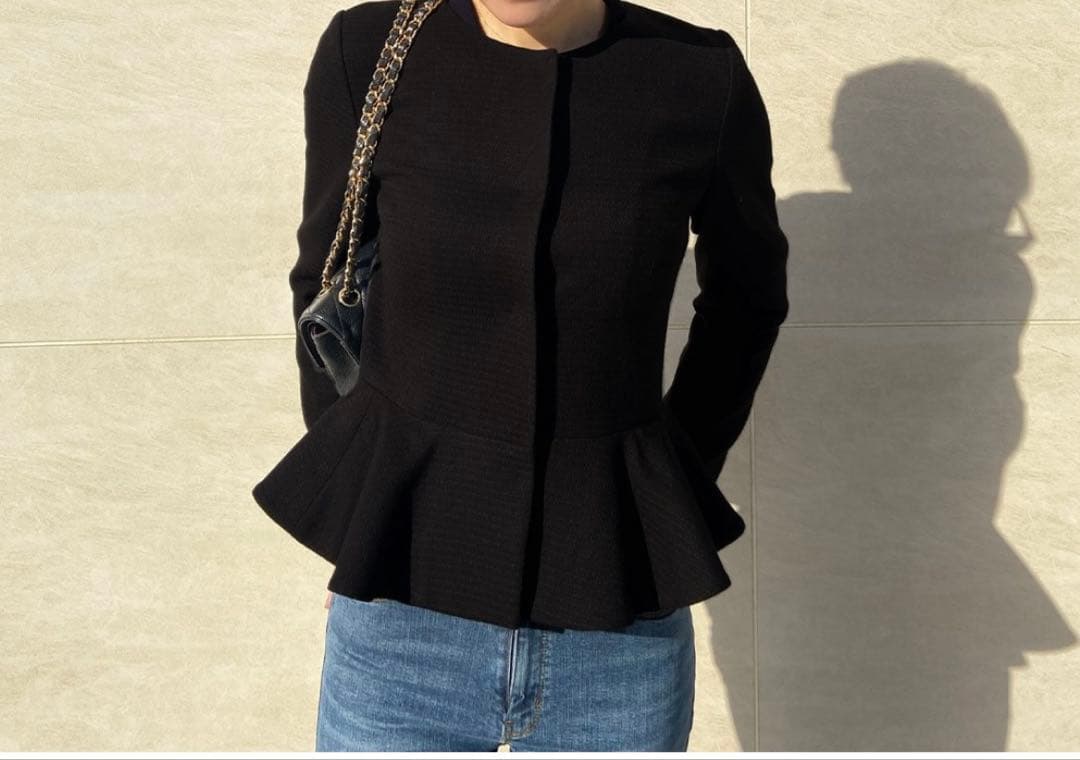 ファー付きペプラムジャケット 黒