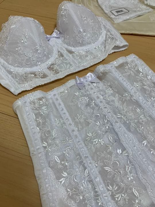 【美品】C’EST MOI セモアブライダルインナー　エレガントB