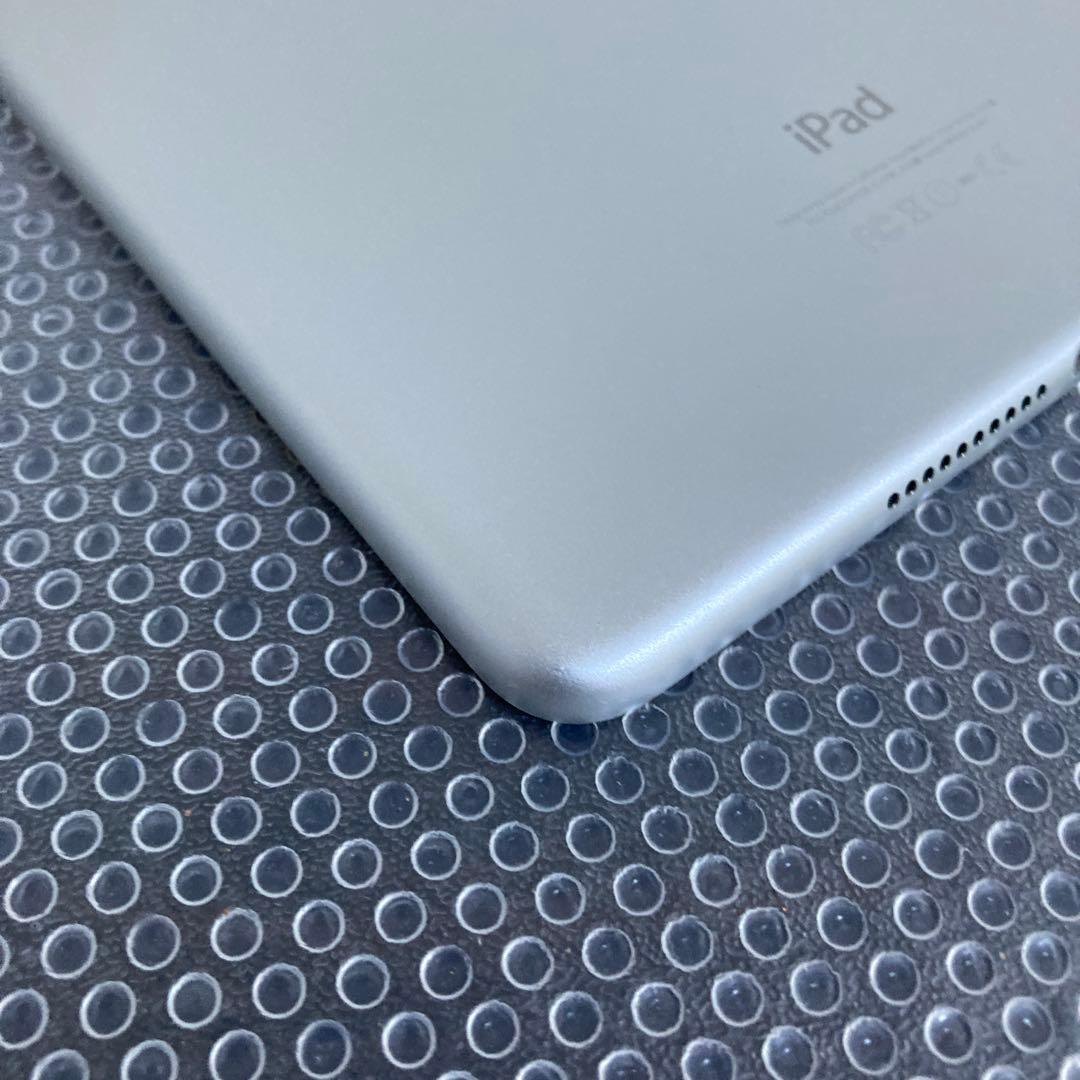 3998 美品☆電池最良好☆iPad mini4 16GB WIFIモデル☆