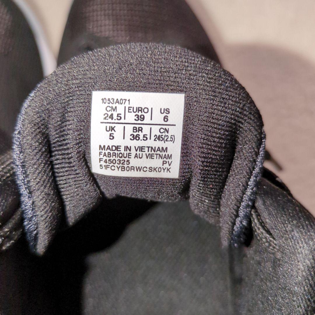 ASICS バレーボールシューズ ブラック/シルバー