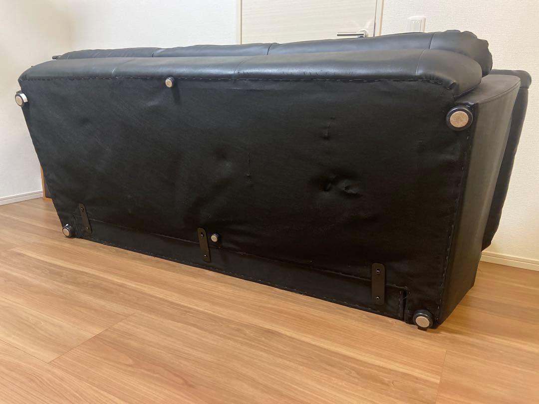 合成皮革ソファ　三人掛け　ニトリ