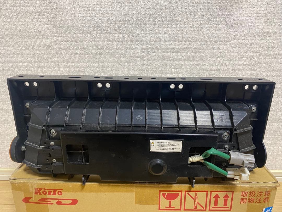 小糸　テールランプ　右のみ