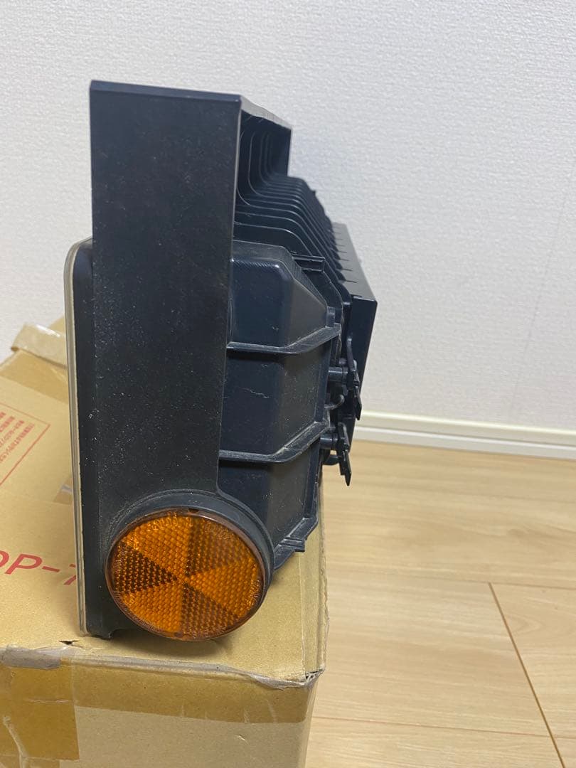 小糸　テールランプ　右のみ