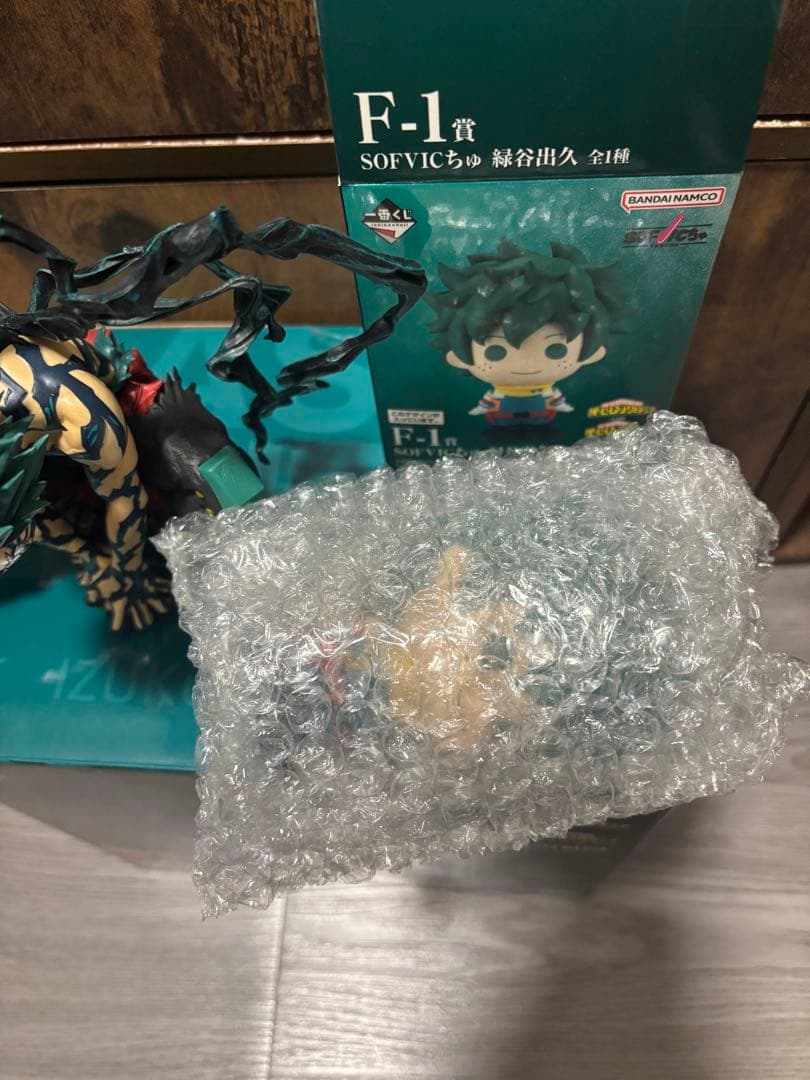 ヒロアカ一番くじラストワン賞　緑谷出久　オーバーレイ　フィギュアおまけつき