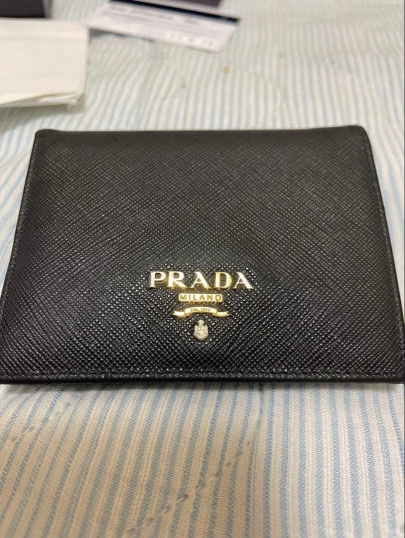 PRADA　プラダ　２つ折財布　サフィアーノ　ミニ財布　1MV204　付属品有