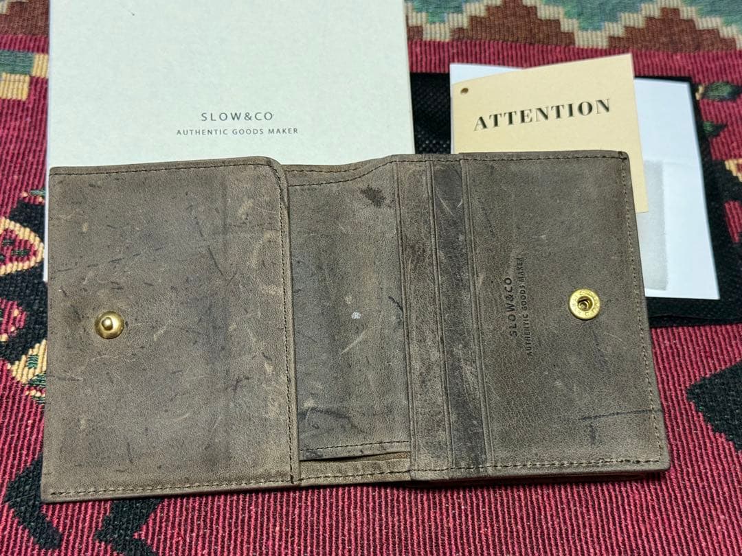 『最終値下げ』SLOW&CO 二つ折り財布 がま口　クーズー