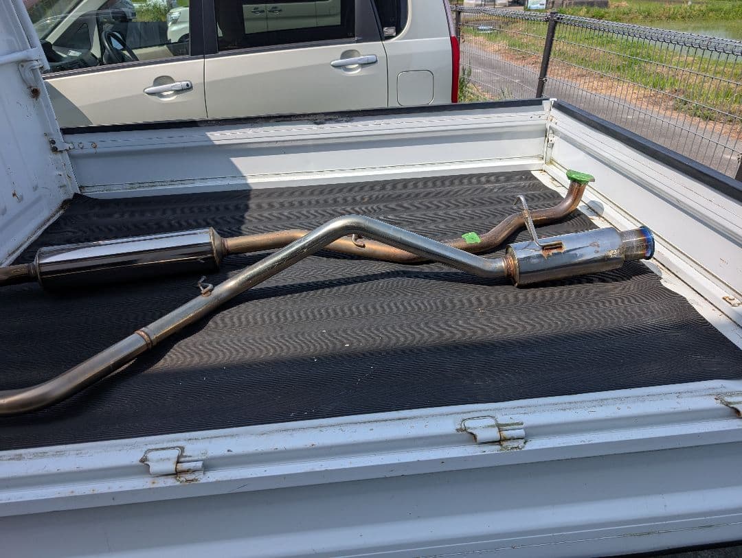 トヨタbBQNC21ステンレススチール シングル出しマフラー本体+センターパイプ