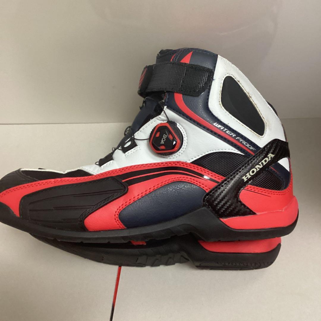 アルパインとホンダコラボブーツ