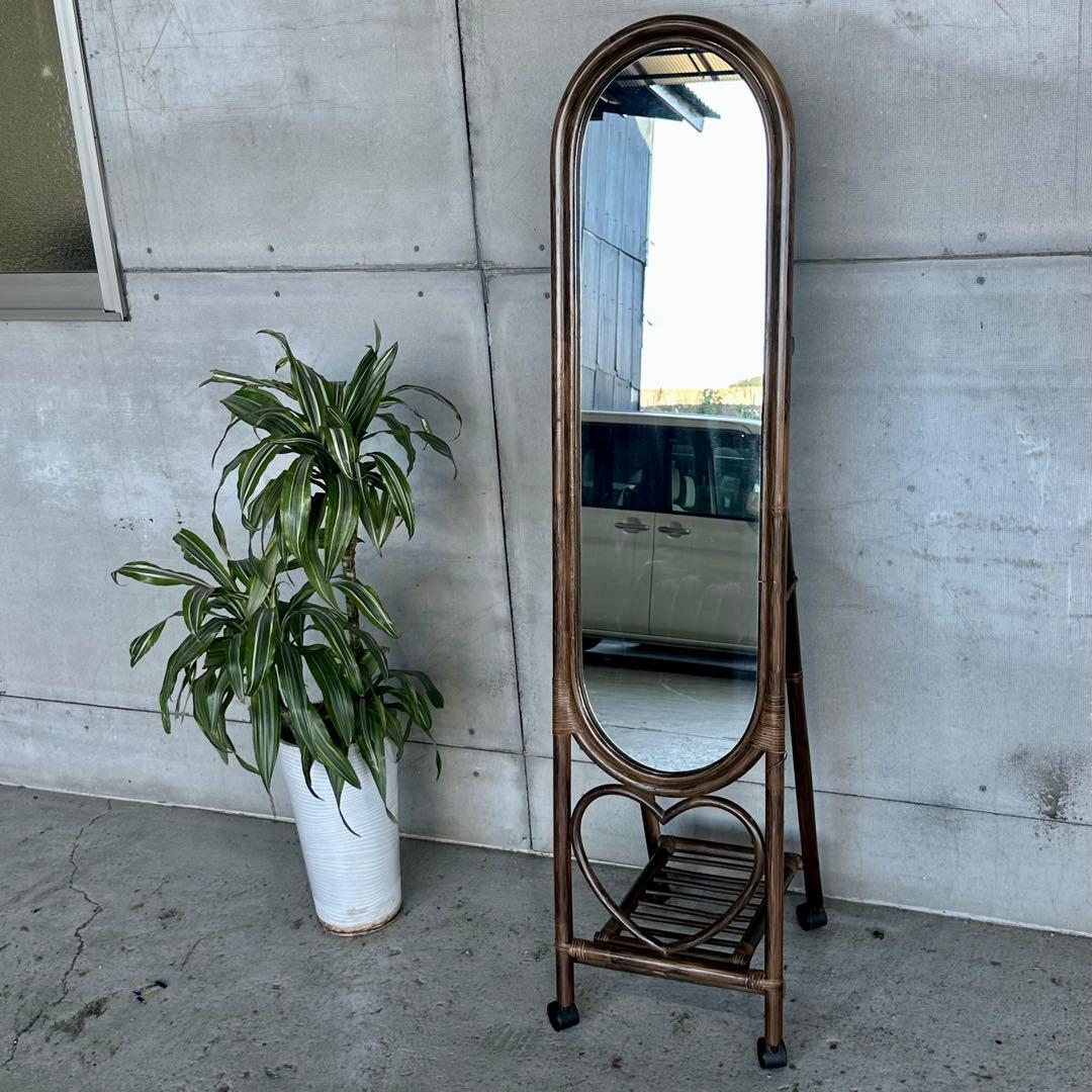 ♦︎昭和レトロ♦︎黒光スタンドミラー 物置格納型大鏡 姿見 等身鏡オールドラタン