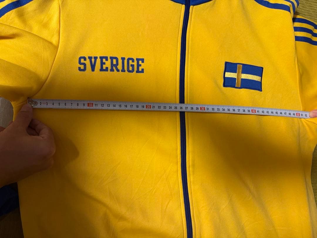 adidas サッカー FIFA スウェーデン代表トラックジャケット