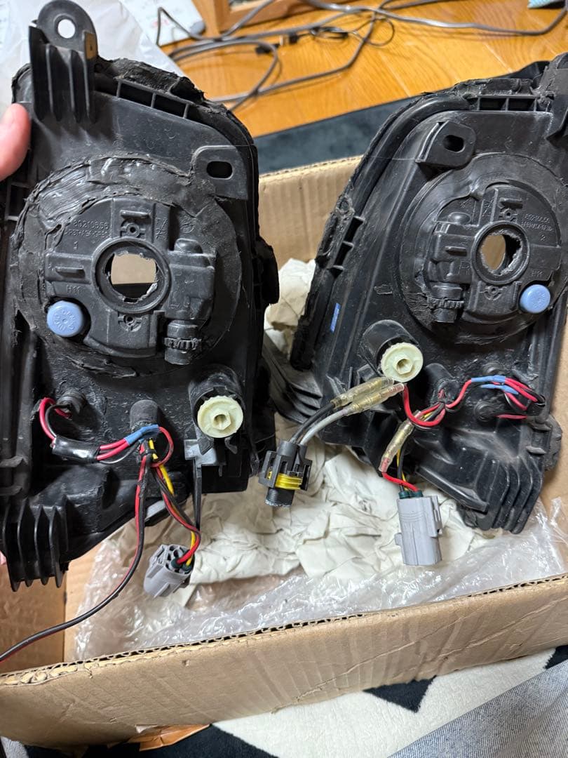 プリウス50フォグバルブH11バルブインナーブラック塗装ハゲあり