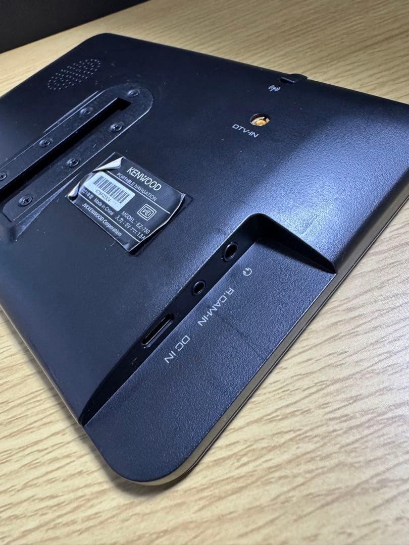 2021年製　KENWOOD ポータブルナビ EZ-750