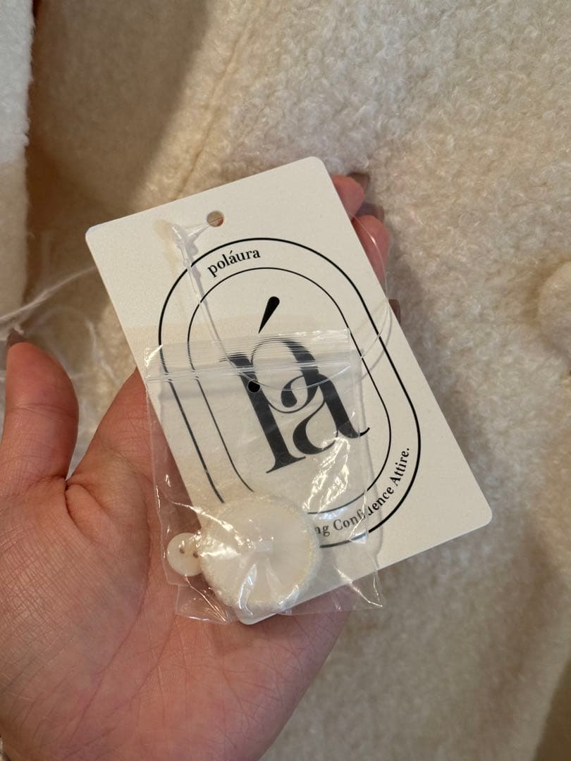 poláura ポローラ　リュクスファーカフジャケット