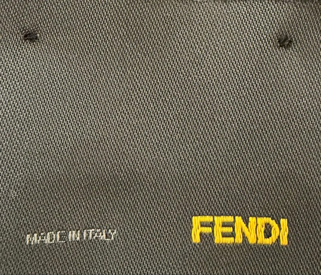 FENDI マフラー イタリア製
