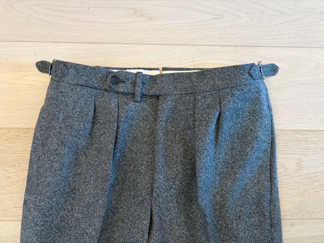 De Petrillo （ベトリロ）グレー ビジネススーツ