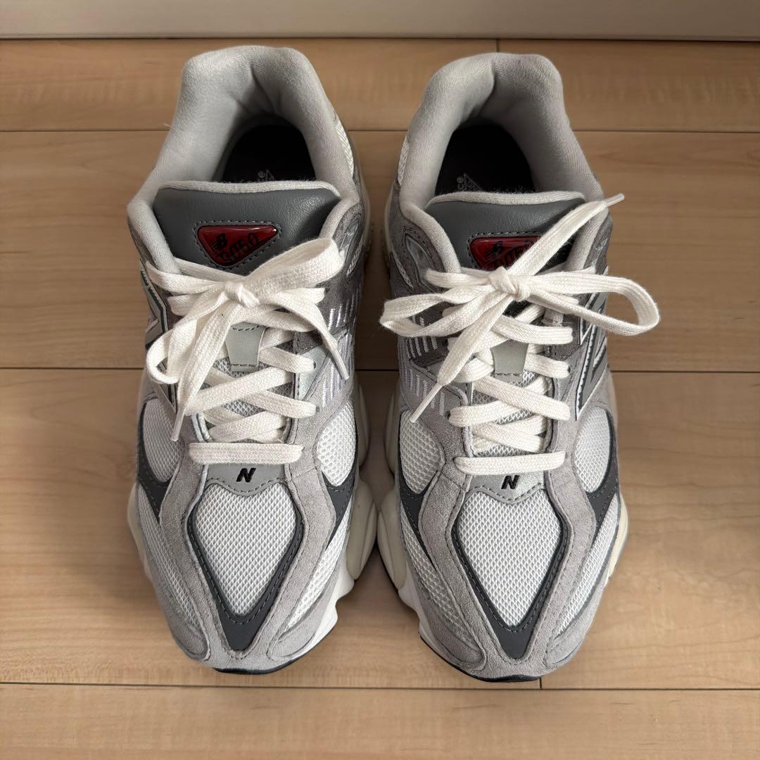 美品！ニューバランス U9060GRY グレー 24cm
