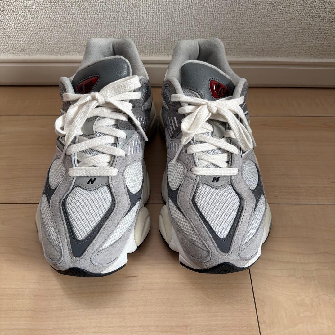 美品！ニューバランス U9060GRY グレー 24cm