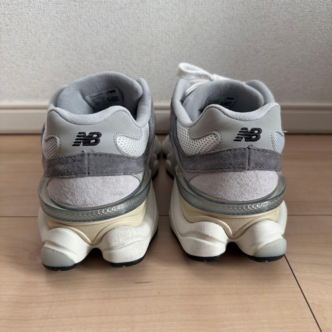 美品！ニューバランス U9060GRY グレー 24cm