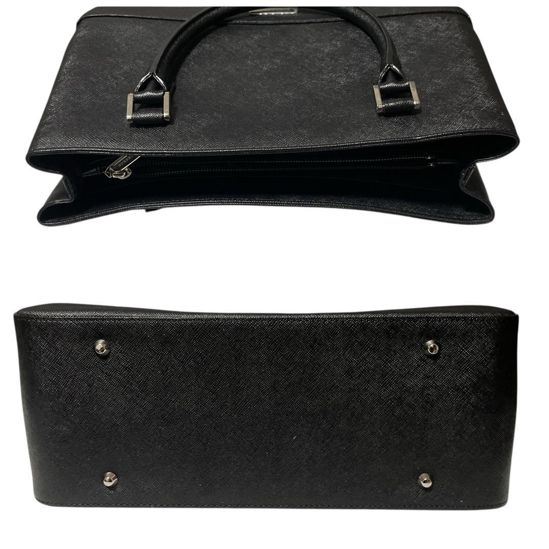 極美品 バーバリー サフィアーノ オールレザー ハンドバッグ 黒