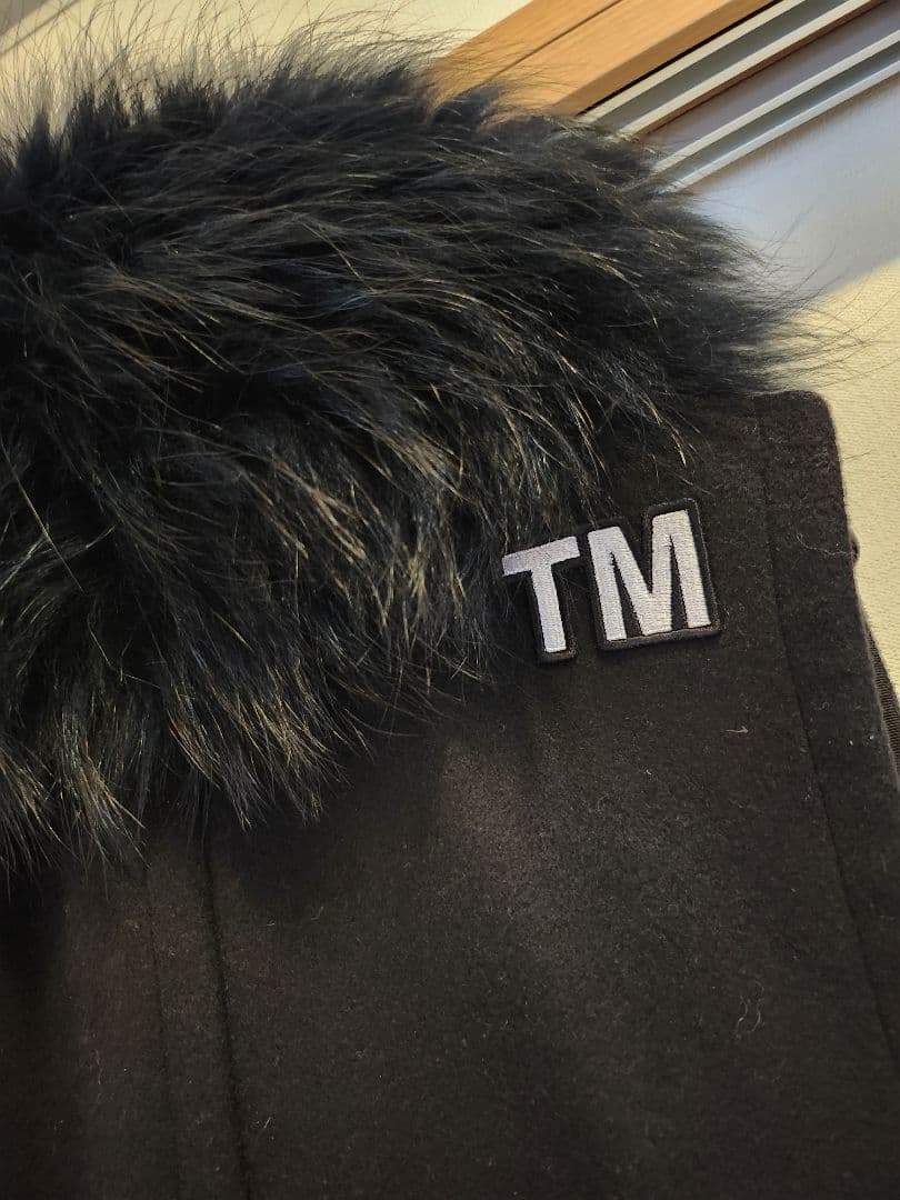 OFF-WHITE ブラックファーポンチョ