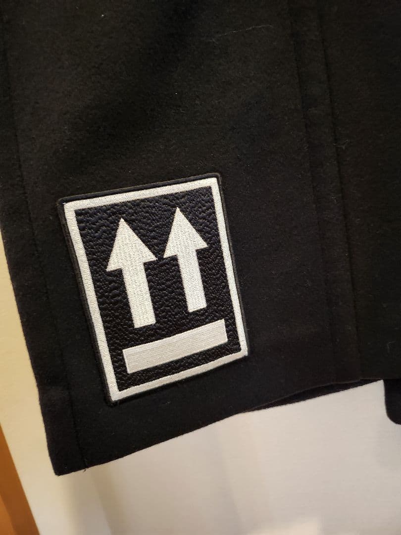 OFF-WHITE ブラックファーポンチョ