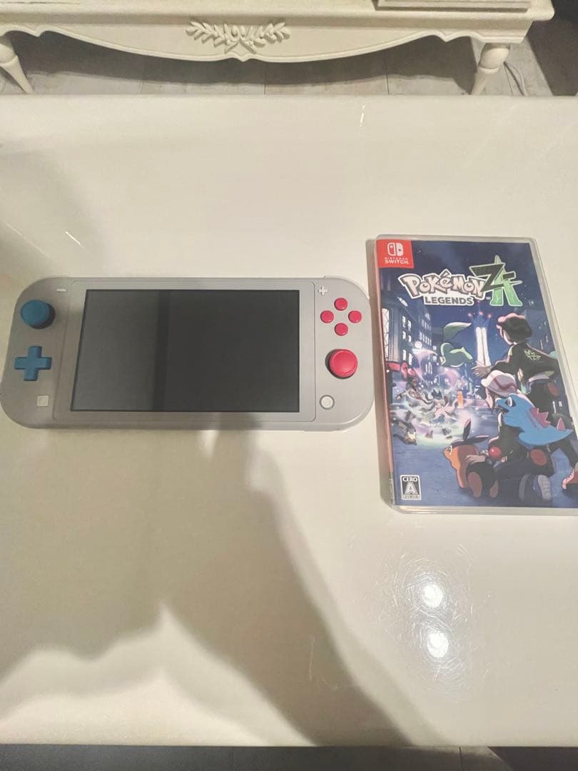 Nintendo Switch Lite + ポケモンレジェンズ
