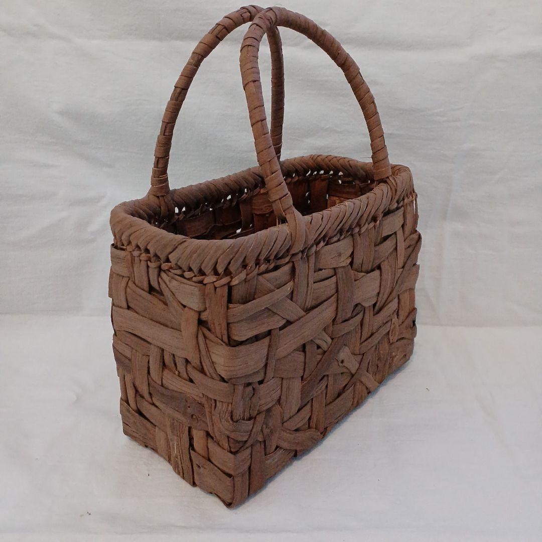 小さい国産山葡萄かご　乱れ編み